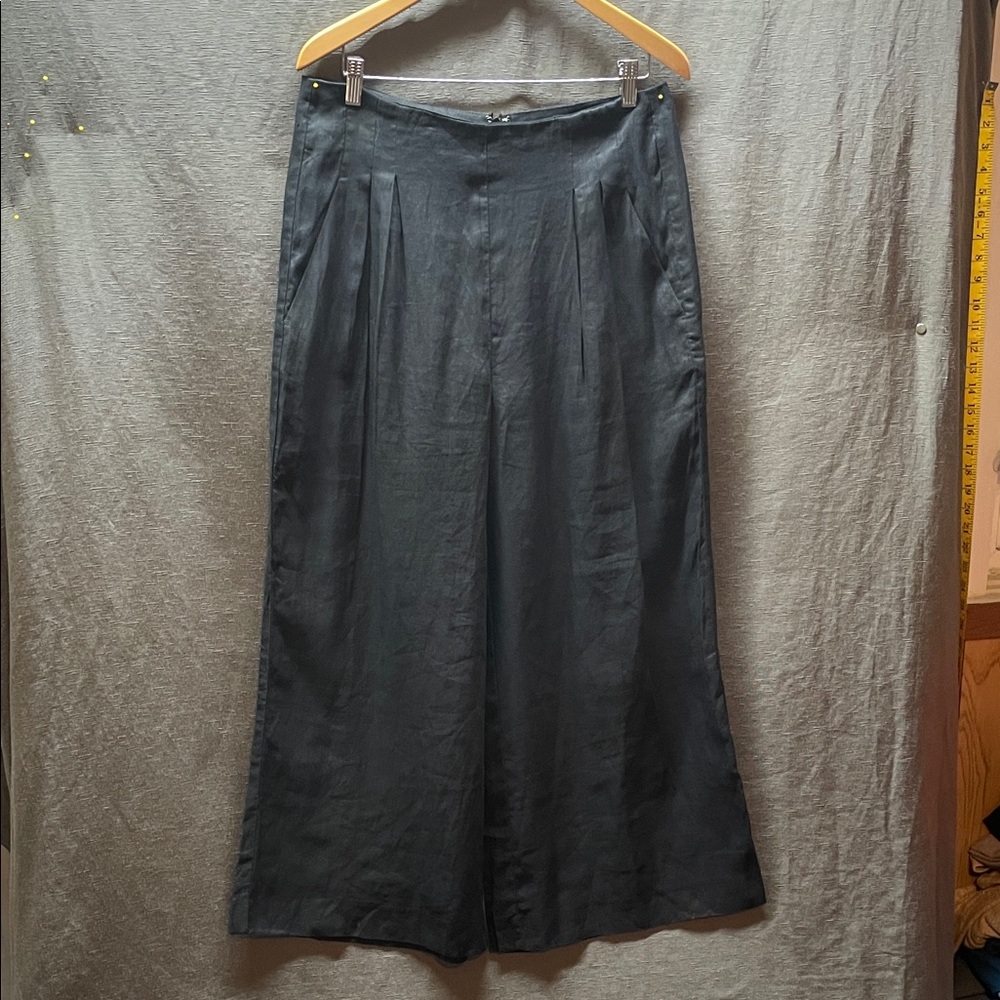 Banana Republic Black High Rise Wide-Leg Pants with Side Pockets - Picture 3 of 11